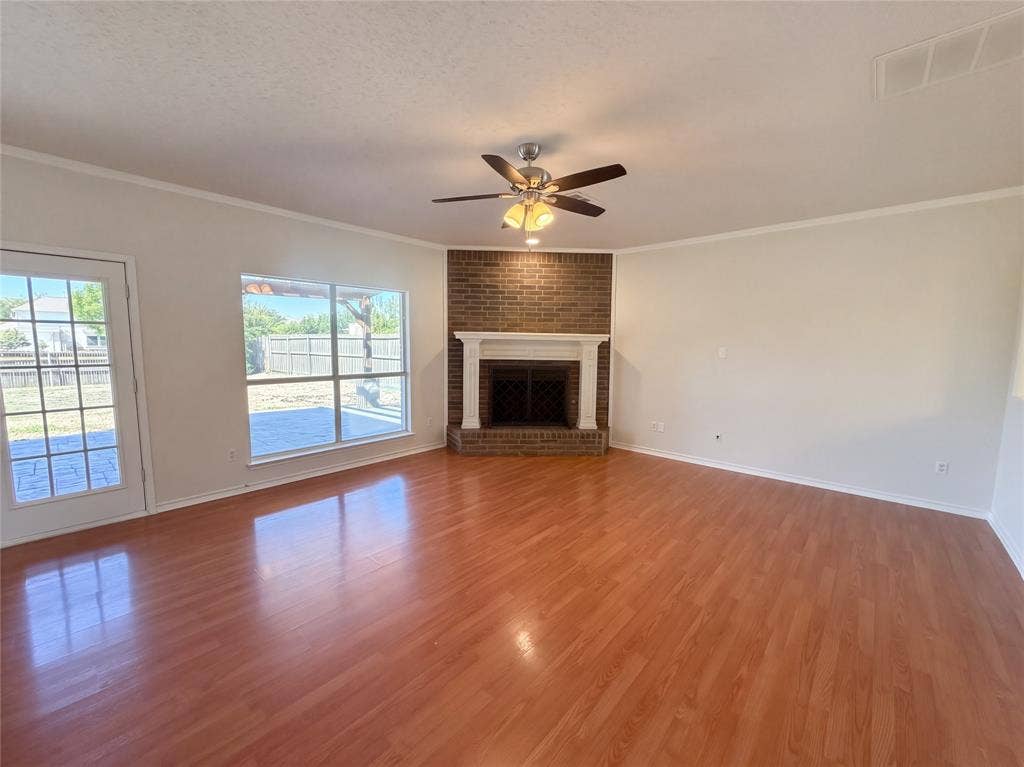 304 Holly Court, Murphy, TX 75094 304 Holly Court, Murphy, TX 75094
