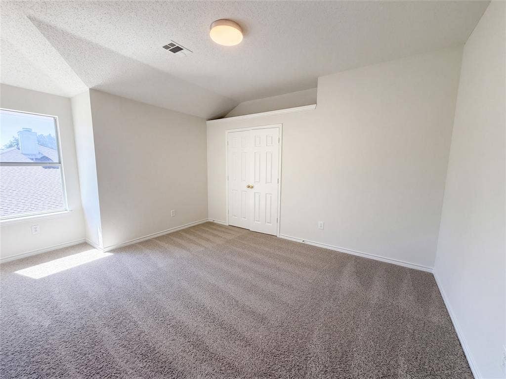 304 Holly Court, Murphy, TX 75094 304 Holly Court, Murphy, TX 75094