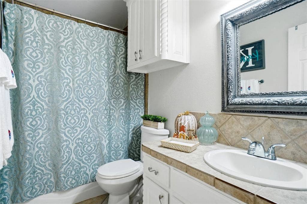 3105 Rim Rock Court, Granbury, TX 76049 3105 Rim Rock Court, Granbury, TX 76049