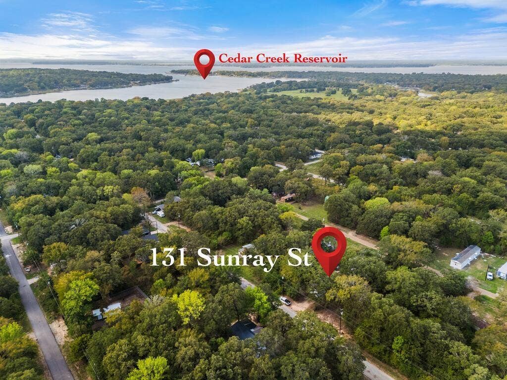 131 Sunray Street, Mabank, TX 75156 131 Sunray Street, Mabank, TX 75156