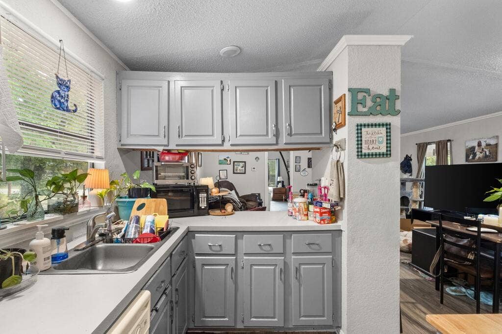 131 Sunray Street, Mabank, TX 75156 131 Sunray Street, Mabank, TX 75156