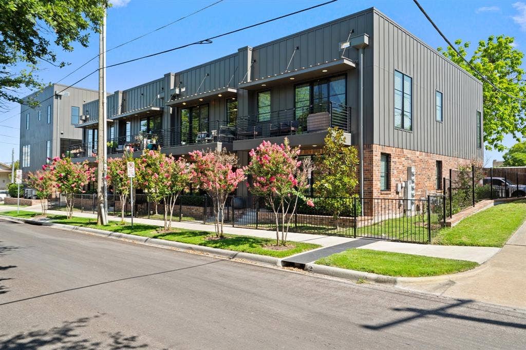 160 W Canty Street, #203, Dallas, TX 75208 160 W Canty Street, #203, Dallas, TX 75208