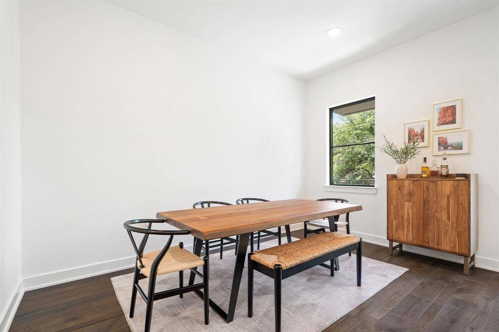 160 W Canty Street, #203, Dallas, TX 75208 160 W Canty Street, #203, Dallas, TX 75208