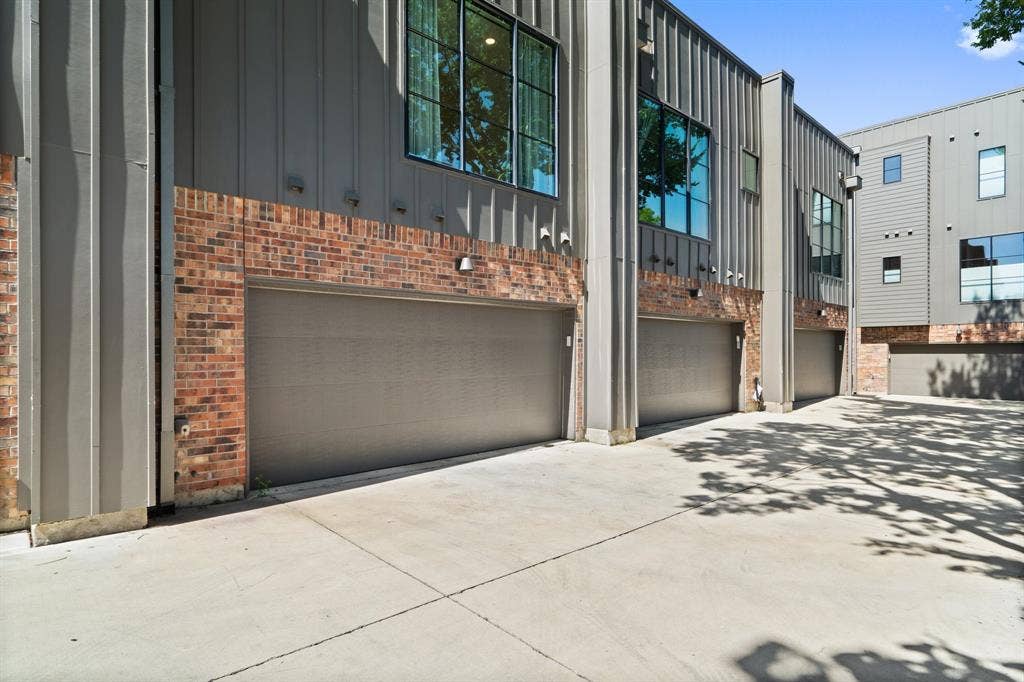 160 W Canty Street, #203, Dallas, TX 75208 160 W Canty Street, #203, Dallas, TX 75208