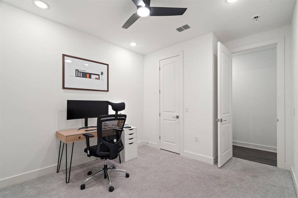 160 W Canty Street, #203, Dallas, TX 75208 160 W Canty Street, #203, Dallas, TX 75208