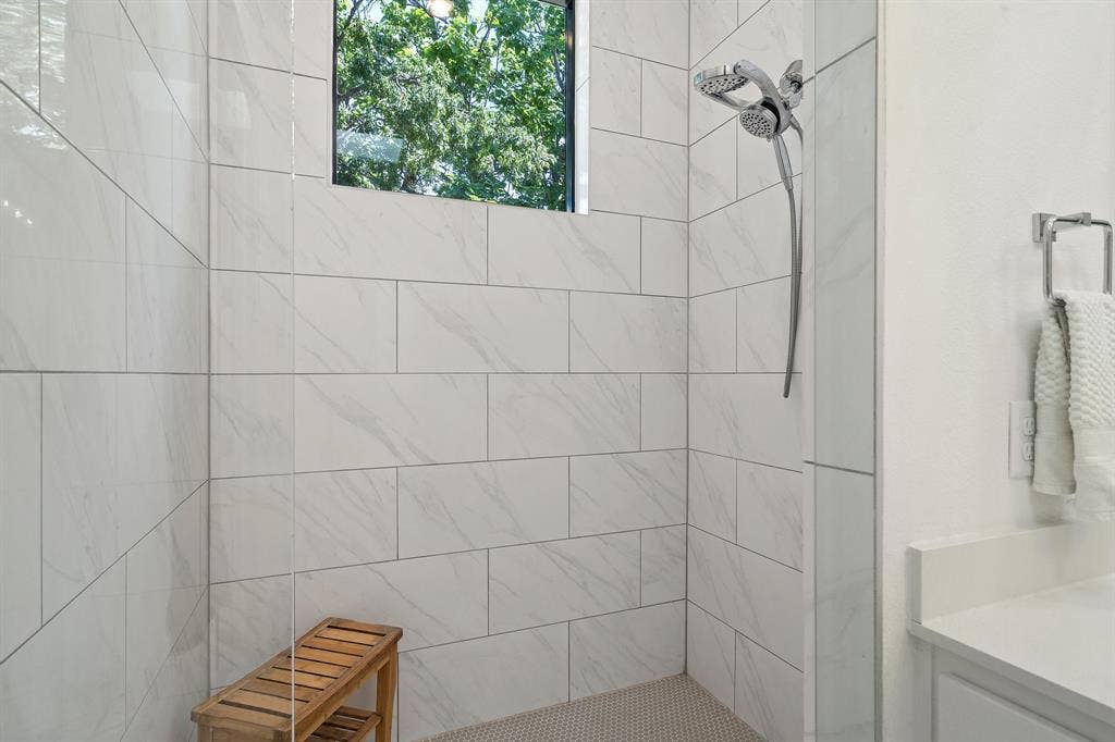160 W Canty Street, #203, Dallas, TX 75208 160 W Canty Street, #203, Dallas, TX 75208