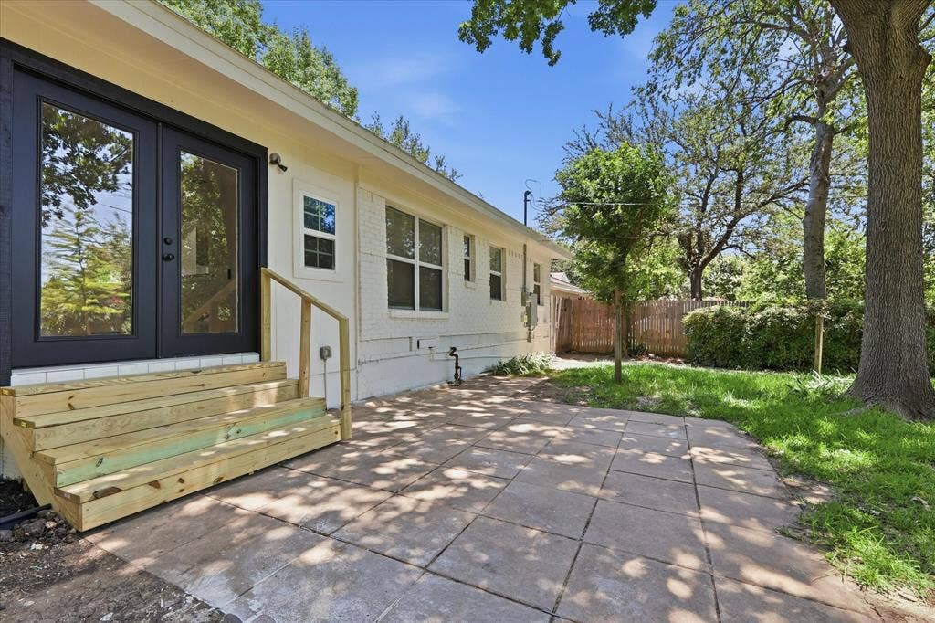 422 Grace Drive, Richardson, TX 75081 422 Grace Drive, Richardson, TX 75081