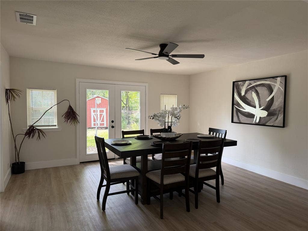 422 Grace Drive, Richardson, TX 75081 422 Grace Drive, Richardson, TX 75081