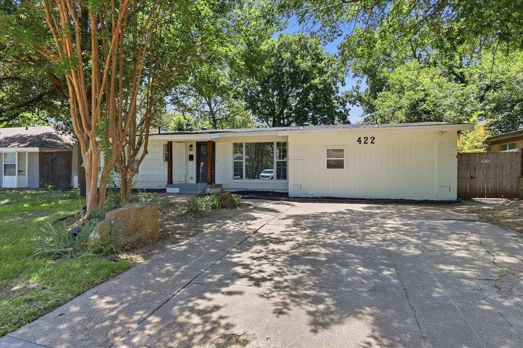 422 Grace Drive, Richardson, TX 75081 422 Grace Drive, Richardson, TX 75081
