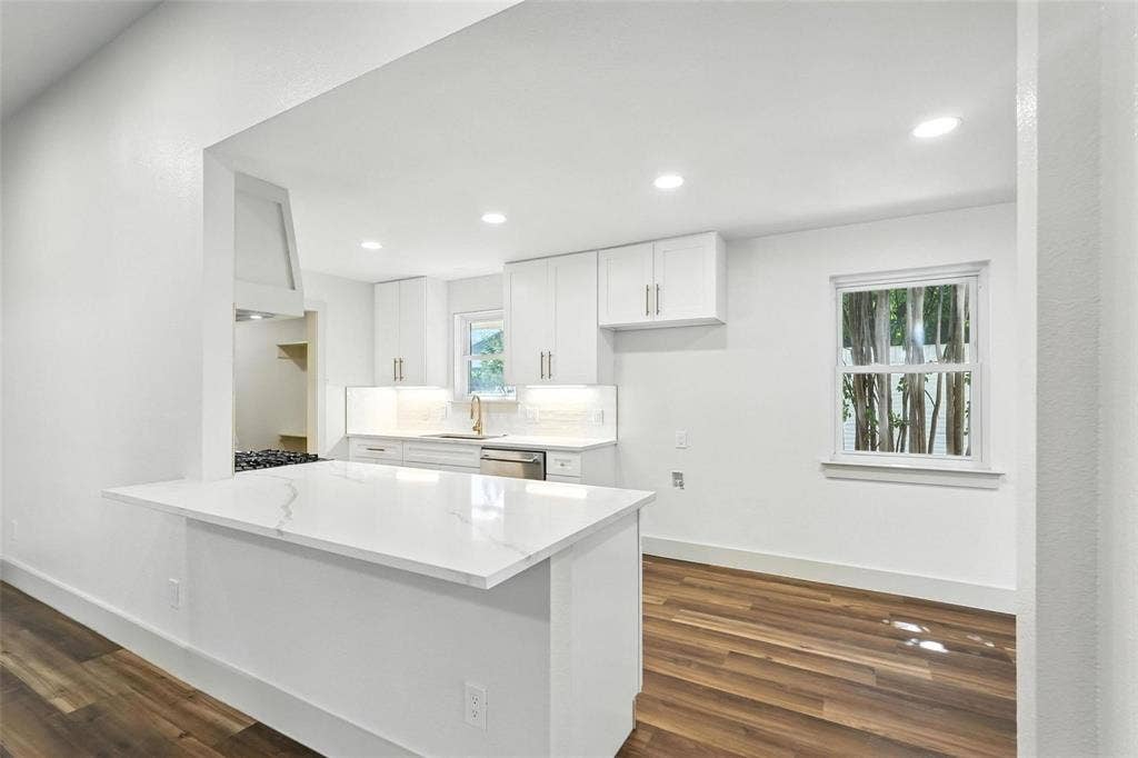 8570 Sweetwood Drive, Dallas, TX 75228 8570 Sweetwood Drive, Dallas, TX 75228