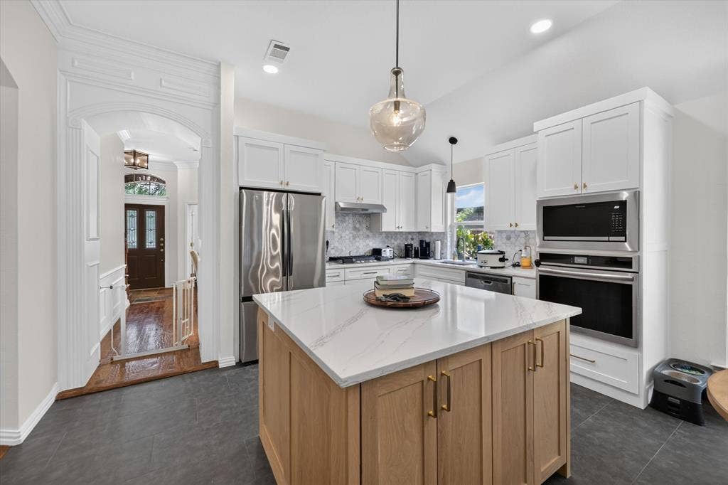 2304 Tralee Circle, McKinney, TX 75072 2304 Tralee Circle, McKinney, TX 75072