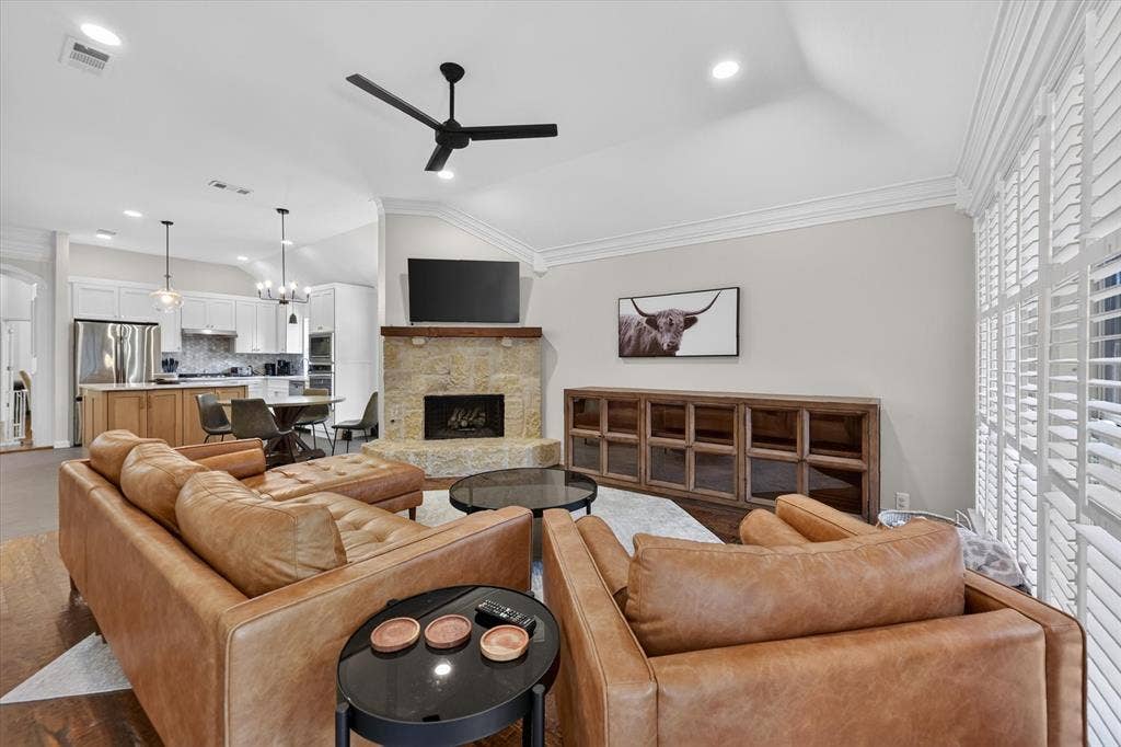 2304 Tralee Circle, McKinney, TX 75072 2304 Tralee Circle, McKinney, TX 75072