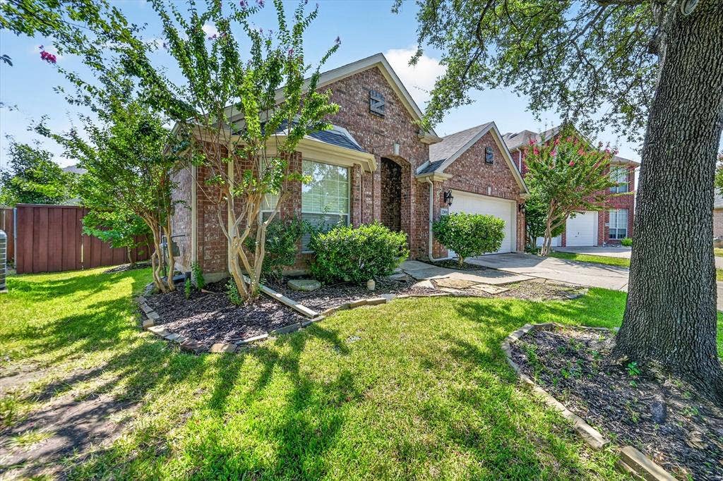 2304 Tralee Circle, McKinney, TX 75072 2304 Tralee Circle, McKinney, TX 75072