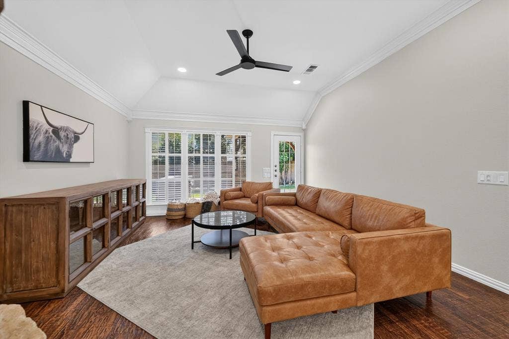 2304 Tralee Circle, McKinney, TX 75072 2304 Tralee Circle, McKinney, TX 75072