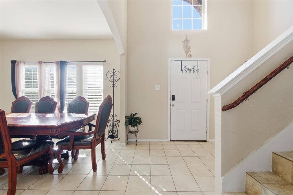2020 Glen Hollow Drive, Lancaster, TX 75134