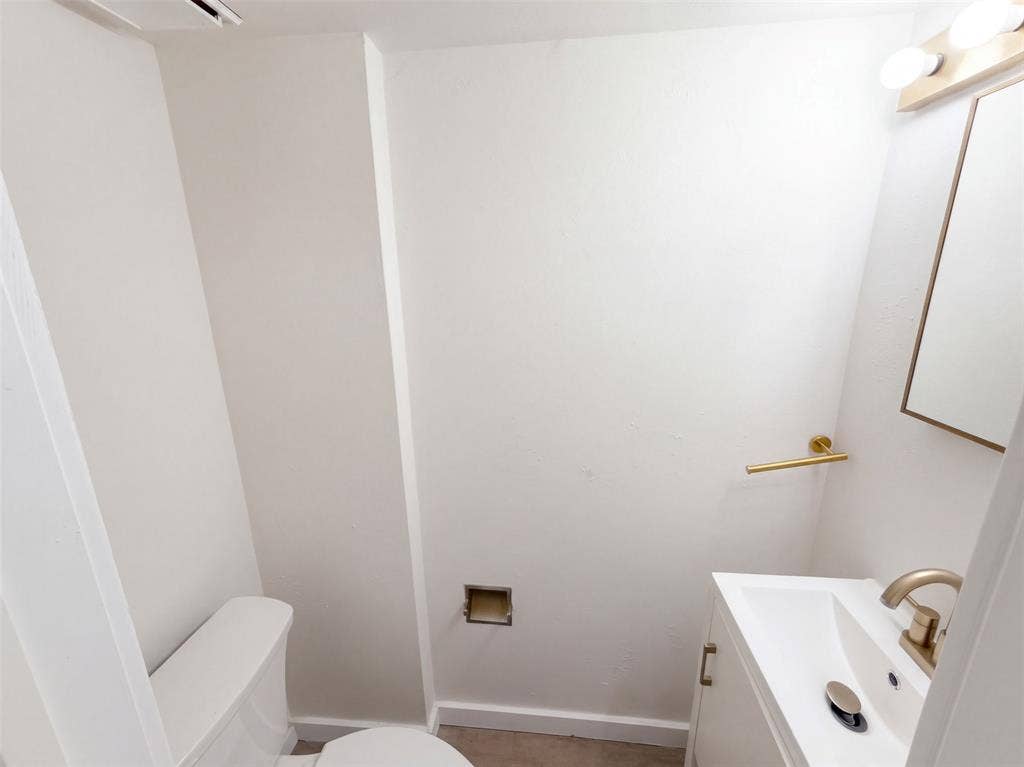3326 Briaroaks Drive, Garland, TX 75044 3326 Briaroaks Drive, Garland, TX 75044