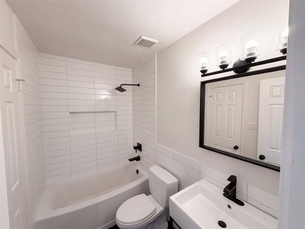 3326 Briaroaks Drive, Garland, TX 75044 3326 Briaroaks Drive, Garland, TX 75044