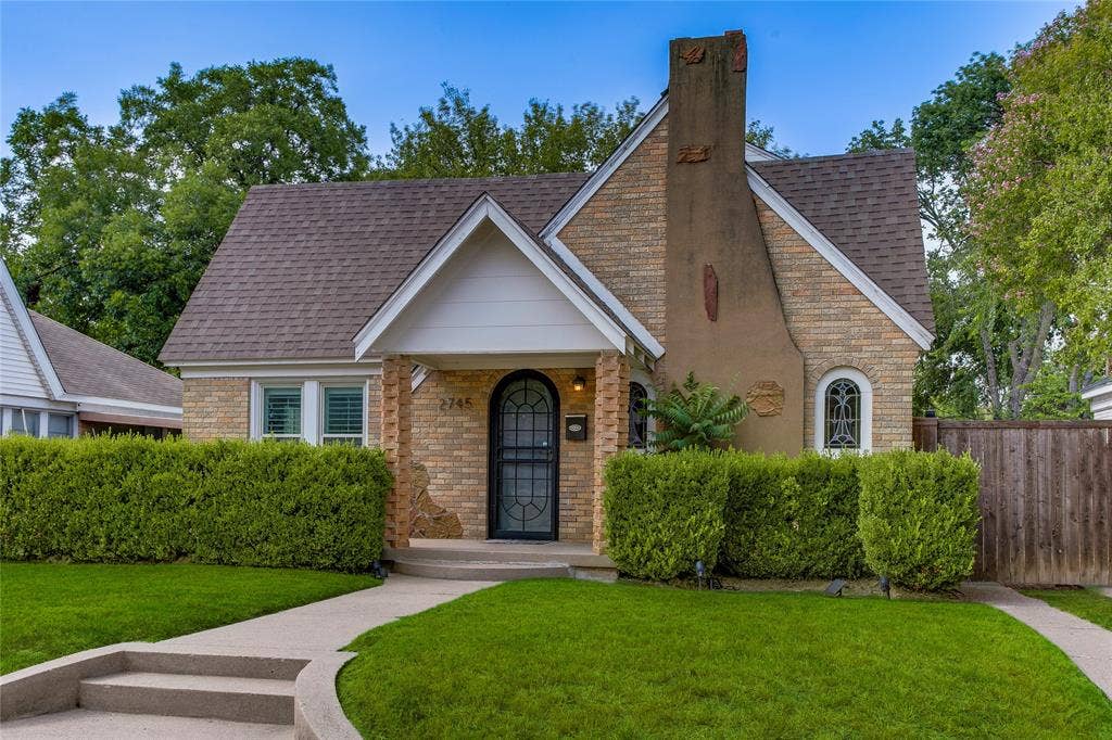 2745 Ivandell Avenue, Dallas, TX 75211 2745 Ivandell Avenue, Dallas, TX 75211