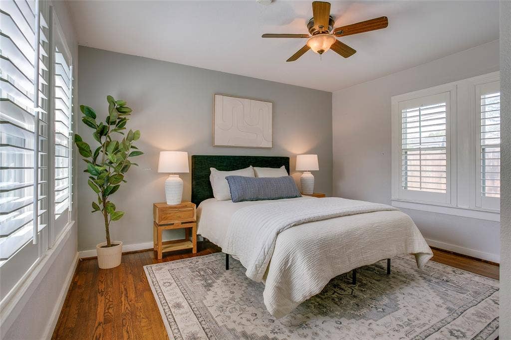 2745 Ivandell Avenue, Dallas, TX 75211 2745 Ivandell Avenue, Dallas, TX 75211