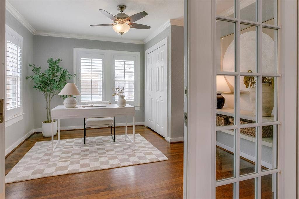 2745 Ivandell Avenue, Dallas, TX 75211 2745 Ivandell Avenue, Dallas, TX 75211