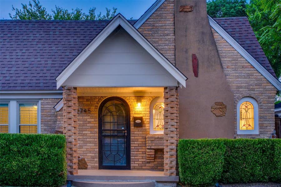 Property photo for 2745 Ivandell Avenue, Dallas, TX