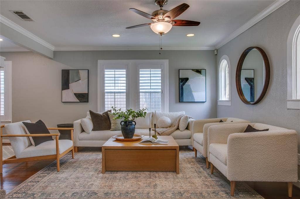 2745 Ivandell Avenue, Dallas, TX 75211 2745 Ivandell Avenue, Dallas, TX 75211