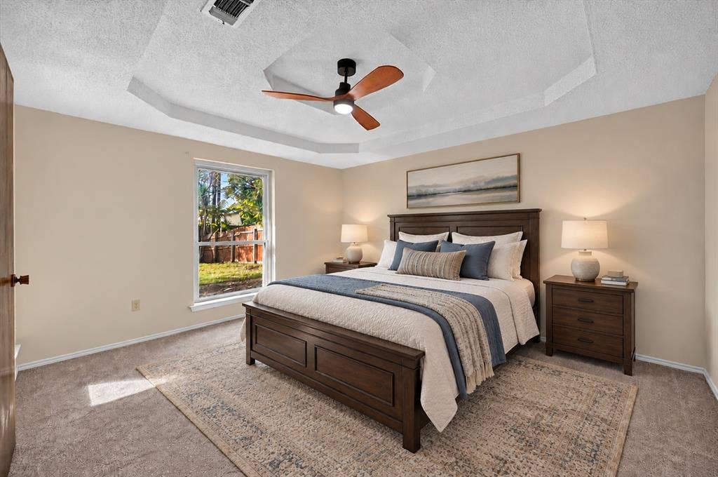 201 Oakhaven Drive, Grand Prairie, TX 75050 201 Oakhaven Drive, Grand Prairie, TX 75050