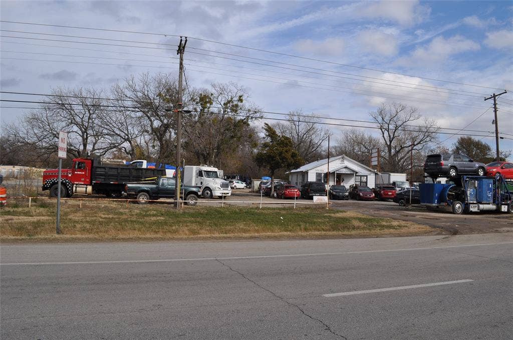 2308 N Highway 175, Seagoville, TX 75159 2308 N Highway 175, Seagoville, TX 75159