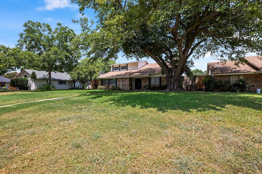 3837 Shadycreek Drive, Garland, TX 75042 3837 Shadycreek Drive, Garland, TX 75042