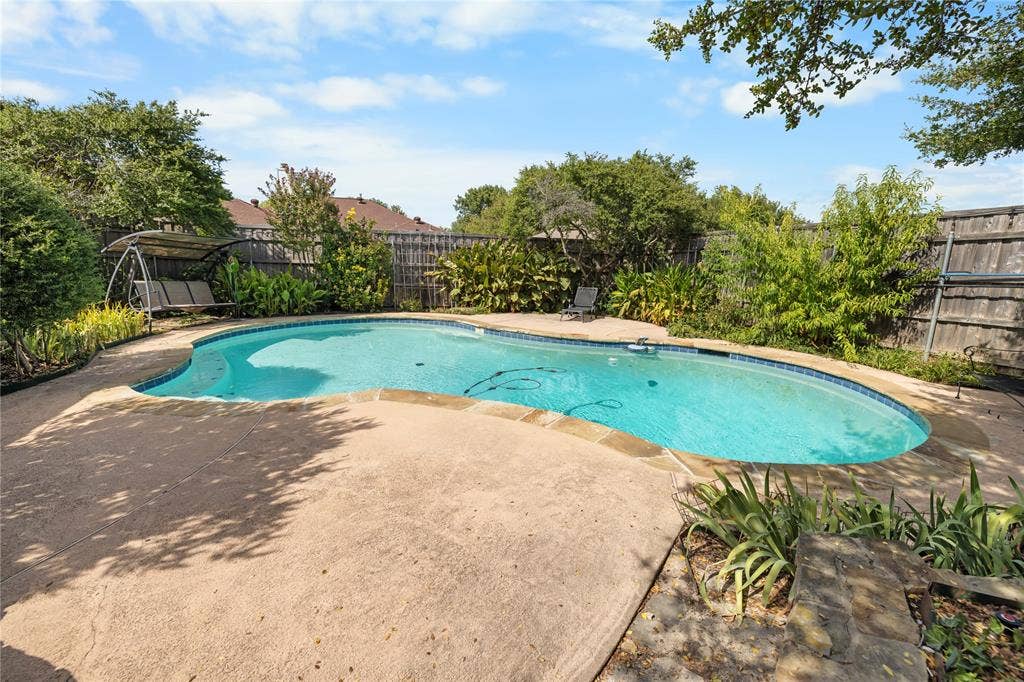 1317 Seabrook Drive, Plano, TX 75023 1317 Seabrook Drive, Plano, TX 75023