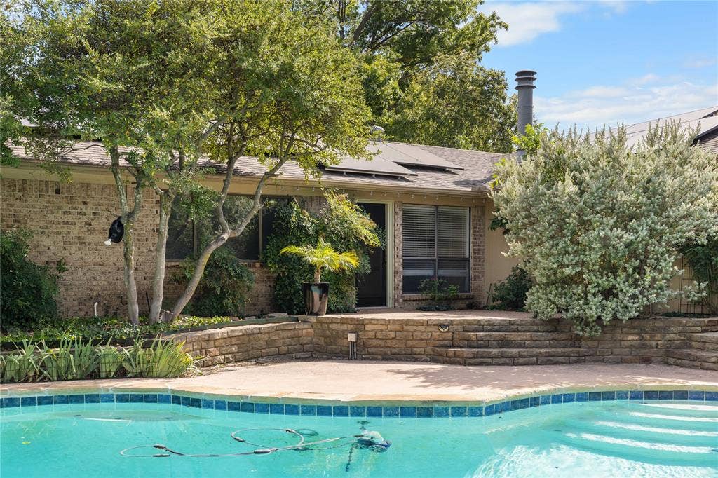 1317 Seabrook Drive, Plano, TX 75023 1317 Seabrook Drive, Plano, TX 75023