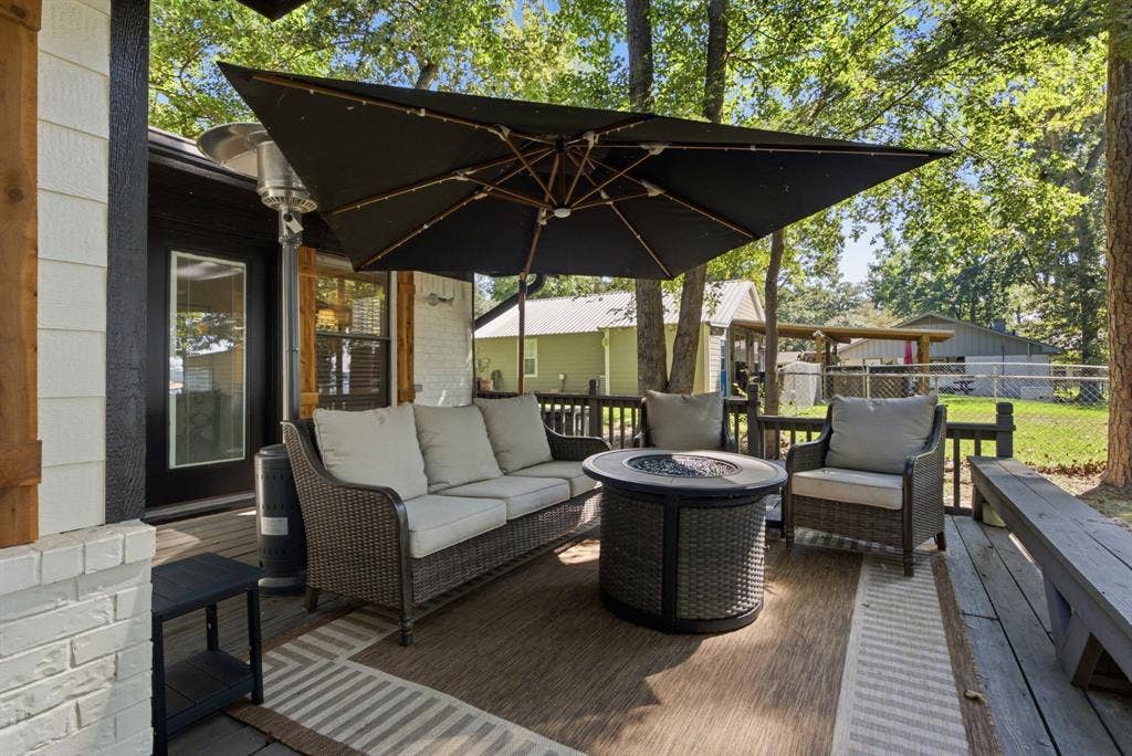 688 Charlya Drive, Bullard, TX 75757