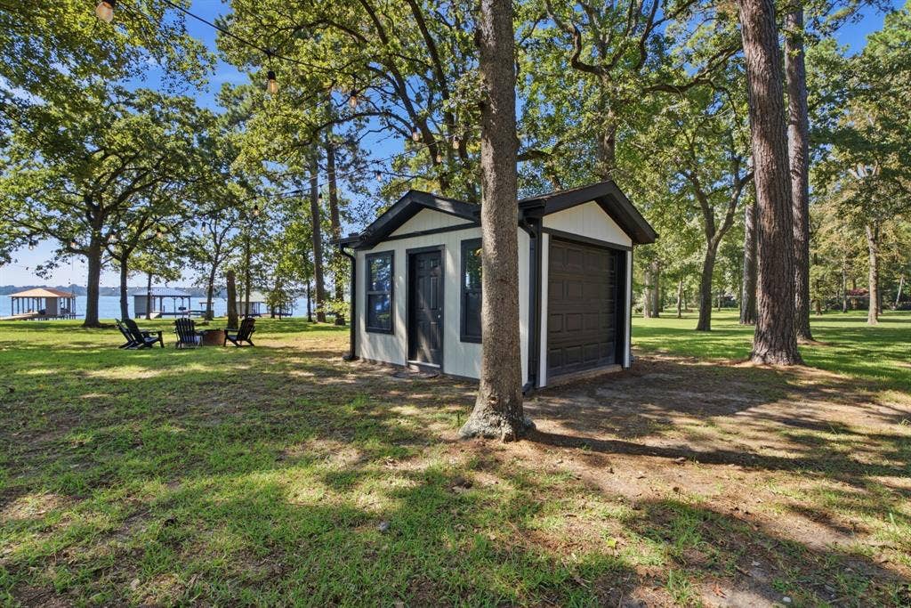 688 Charlya Drive, Bullard, TX 75757