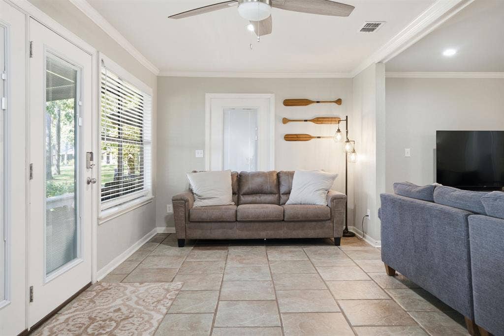 688 Charlya Drive, Bullard, TX 75757