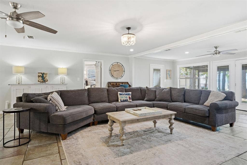 688 Charlya Drive, Bullard, TX 75757