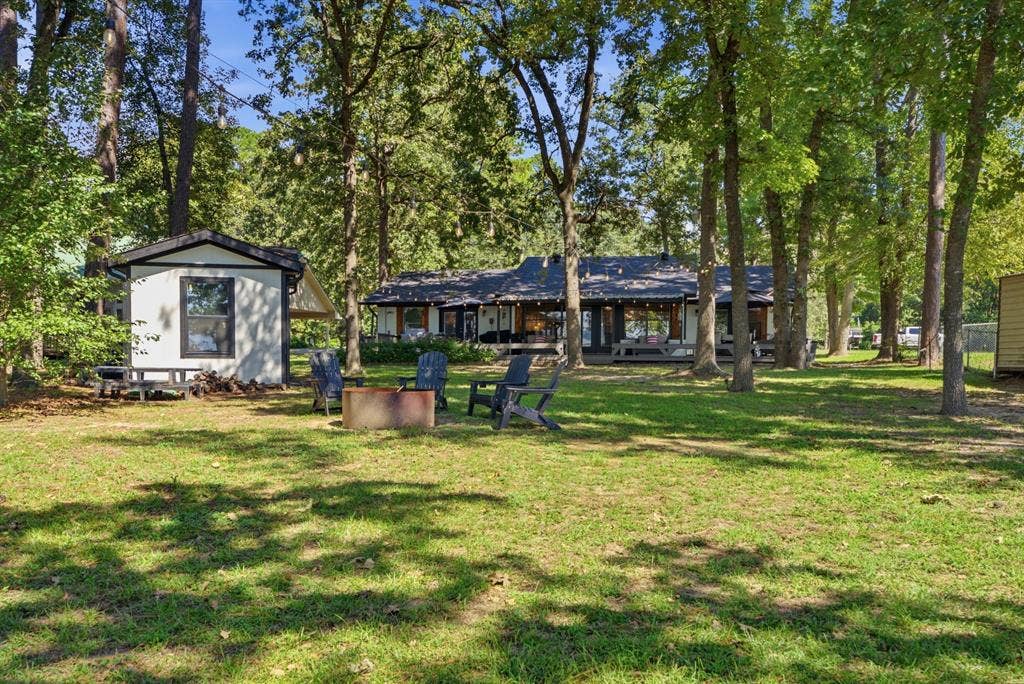 688 Charlya Drive, Bullard, TX 75757