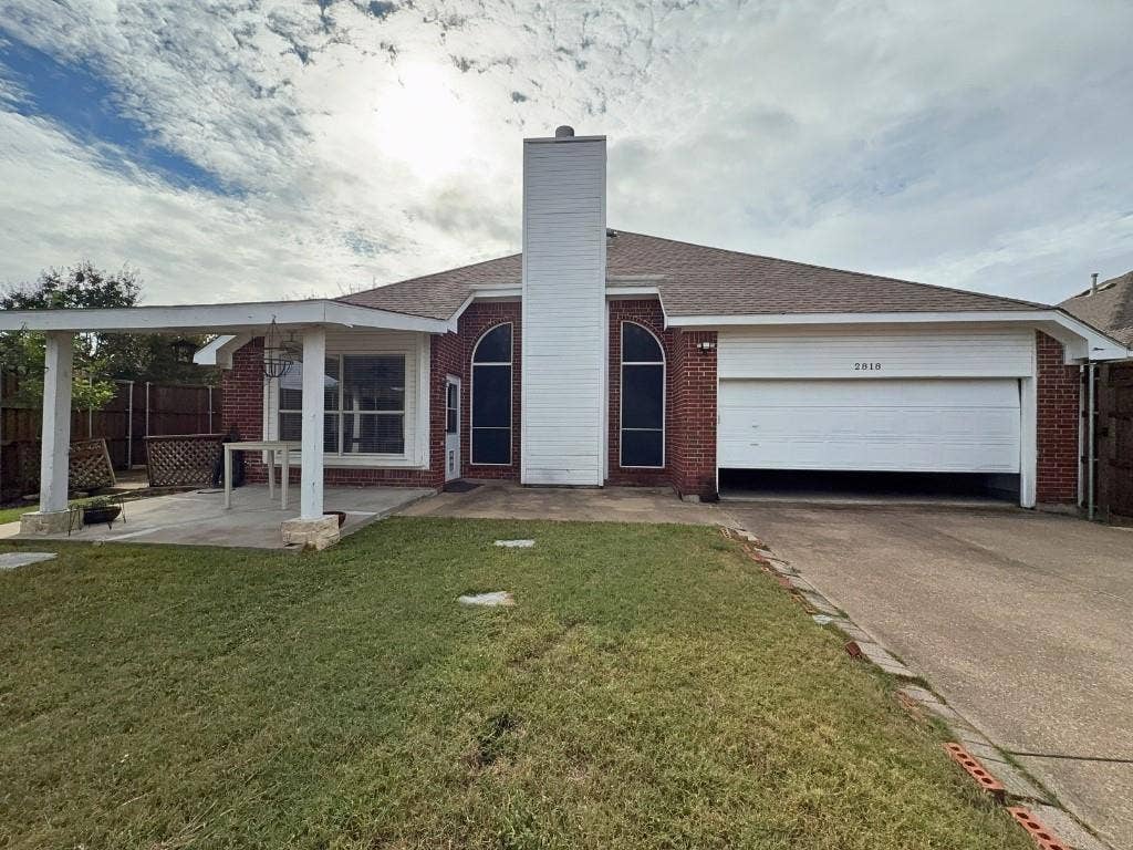 2818 Pecan Meadow Drive, Garland, TX 75040 2818 Pecan Meadow Drive, Garland, TX 75040