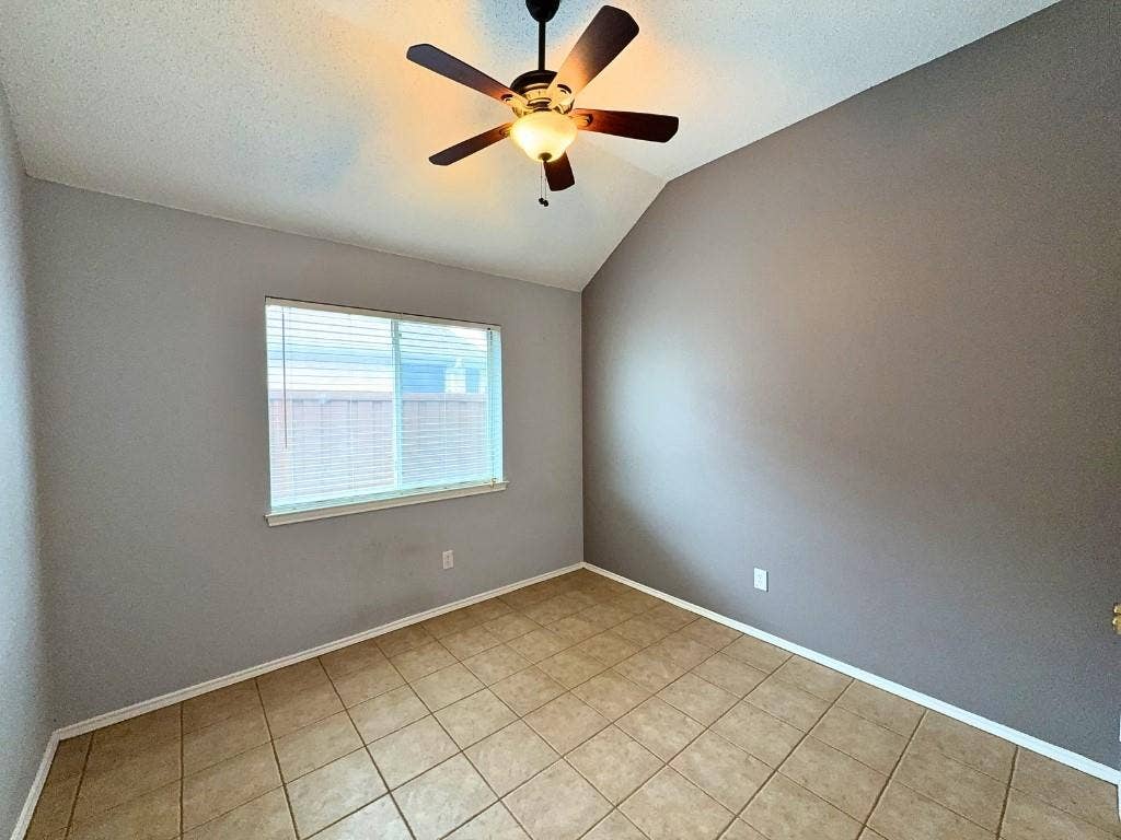 2818 Pecan Meadow Drive, Garland, TX 75040 2818 Pecan Meadow Drive, Garland, TX 75040