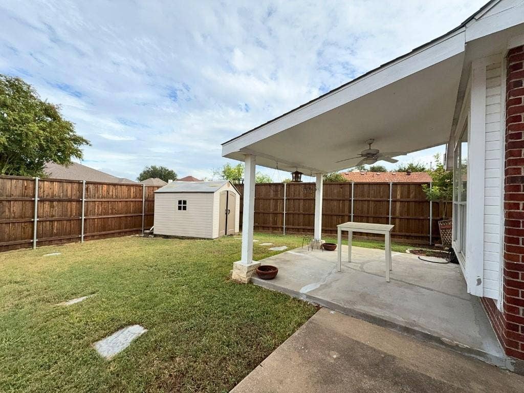 2818 Pecan Meadow Drive, Garland, TX 75040 2818 Pecan Meadow Drive, Garland, TX 75040
