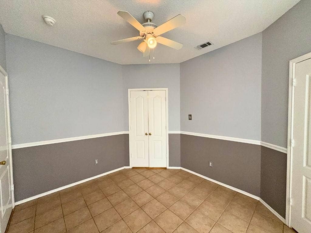 2818 Pecan Meadow Drive, Garland, TX 75040 2818 Pecan Meadow Drive, Garland, TX 75040