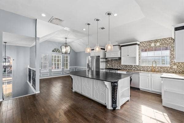 220 Cove Drive, Coppell, TX 75019 220 Cove Drive, Coppell, TX 75019