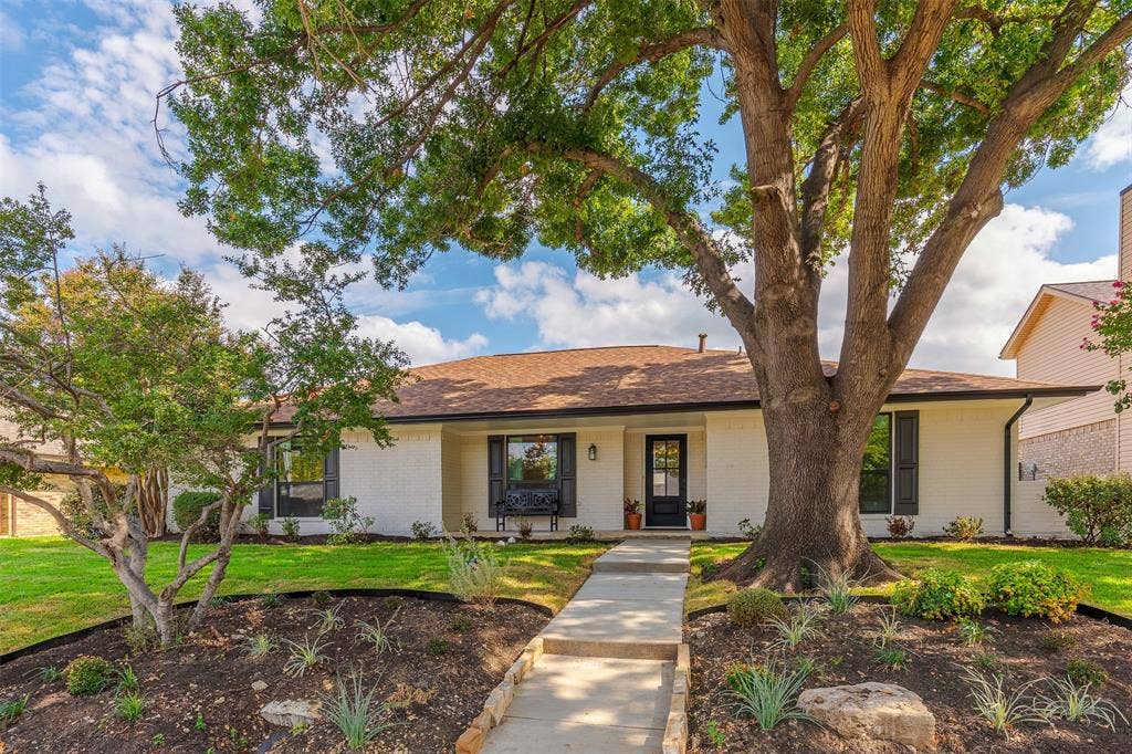 1919 Maxwell Drive, Lewisville, TX 75077 1919 Maxwell Drive, Lewisville, TX 75077