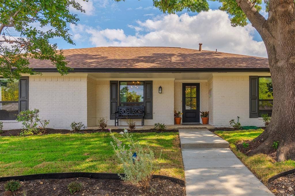 1919 Maxwell Drive, Lewisville, TX 75077 1919 Maxwell Drive, Lewisville, TX 75077