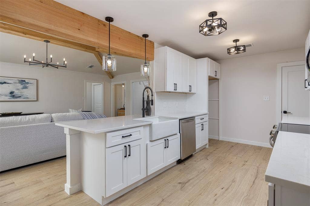 1919 Maxwell Drive, Lewisville, TX 75077 1919 Maxwell Drive, Lewisville, TX 75077