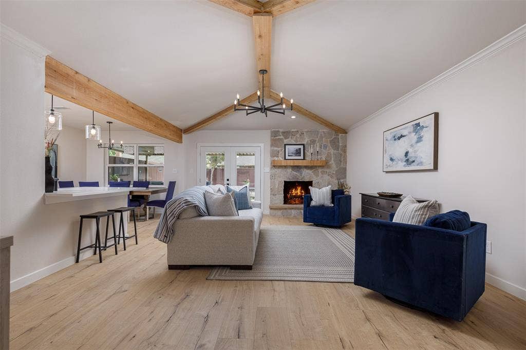 1919 Maxwell Drive, Lewisville, TX 75077 1919 Maxwell Drive, Lewisville, TX 75077