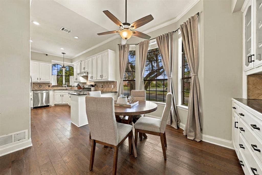 3512 Wilshire Drive, Plano, TX 75023 3512 Wilshire Drive, Plano, TX 75023