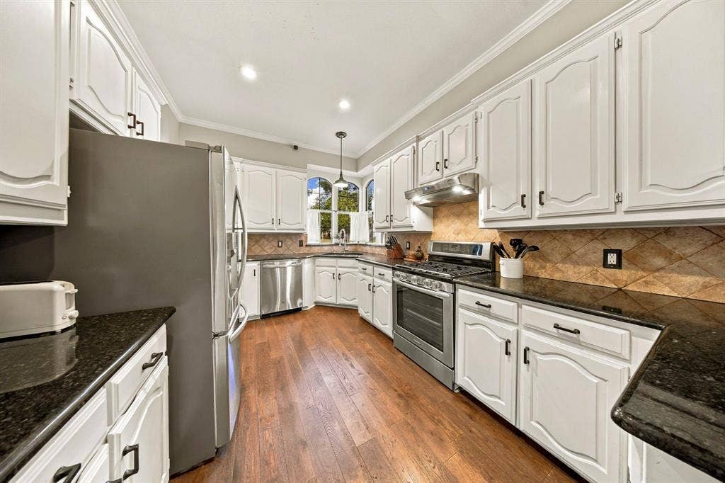 3512 Wilshire Drive, Plano, TX 75023 3512 Wilshire Drive, Plano, TX 75023