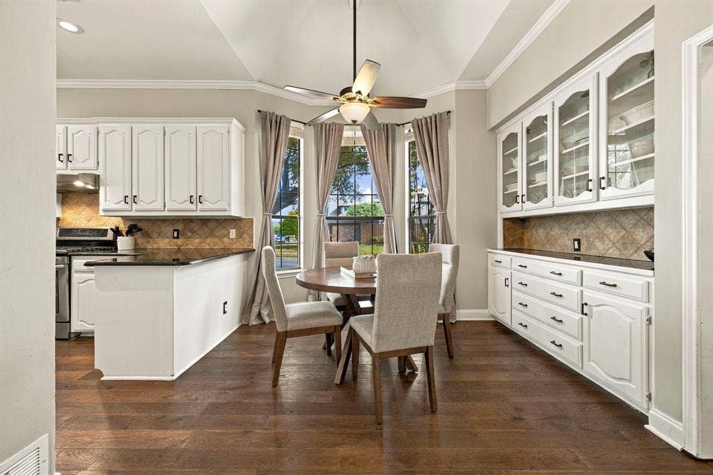 3512 Wilshire Drive, Plano, TX 75023 3512 Wilshire Drive, Plano, TX 75023