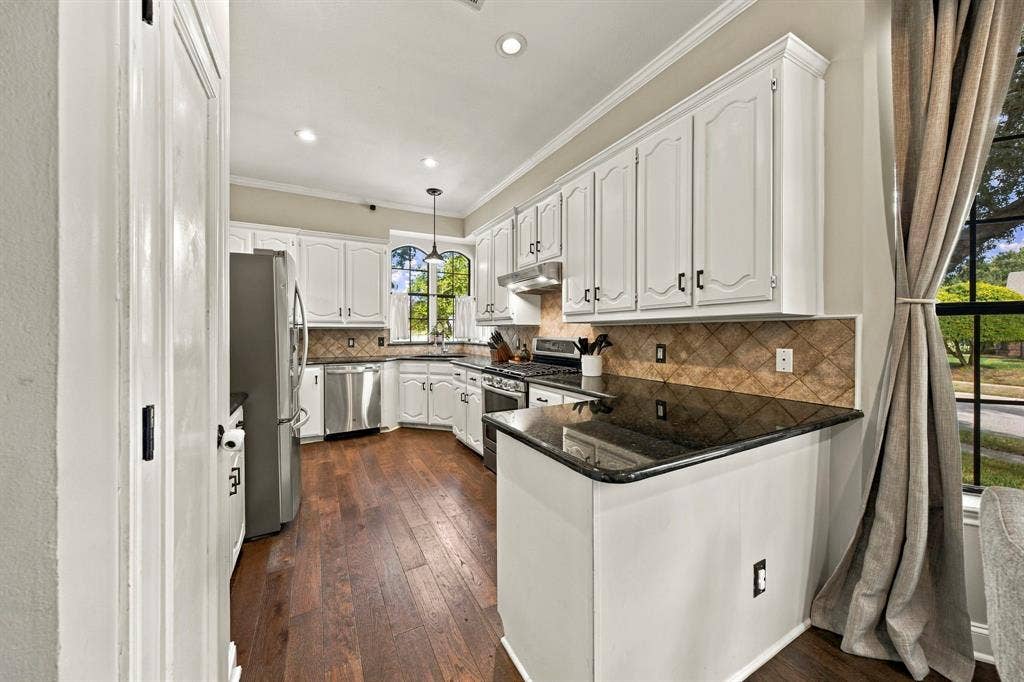 3512 Wilshire Drive, Plano, TX 75023 3512 Wilshire Drive, Plano, TX 75023