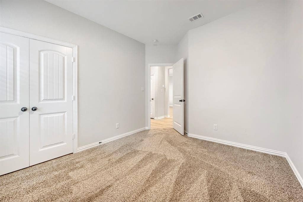 1733 Rio Secco Drive, Fort Worth, TX 76131